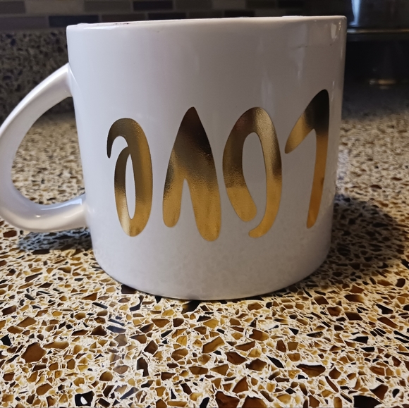 White/Gold Love mug EUC - Picture 2 of 13